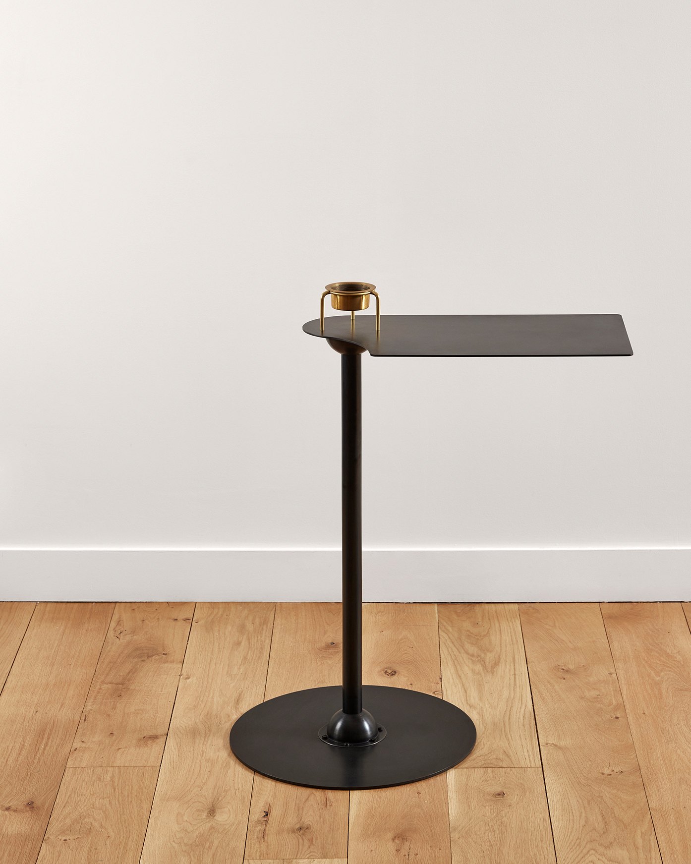 Ashtray coffee table, metal